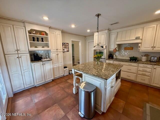 Building Photo - 7104 Catalonia Ave