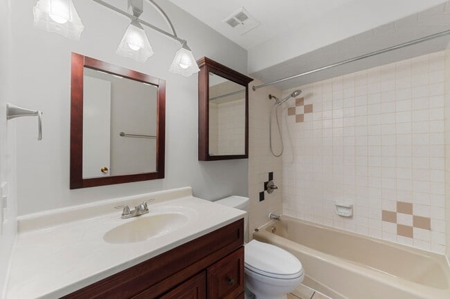 Building Photo - 5825 W Higgins Ave