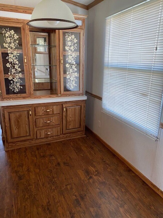 Building Photo - Quiet Idalou Home for Lease