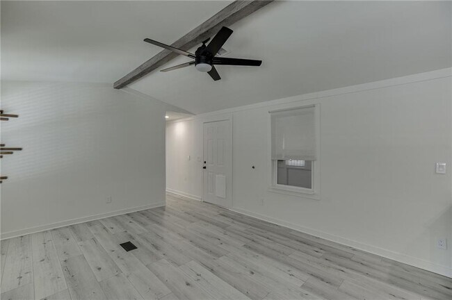 Building Photo - 3685 Fir Dr