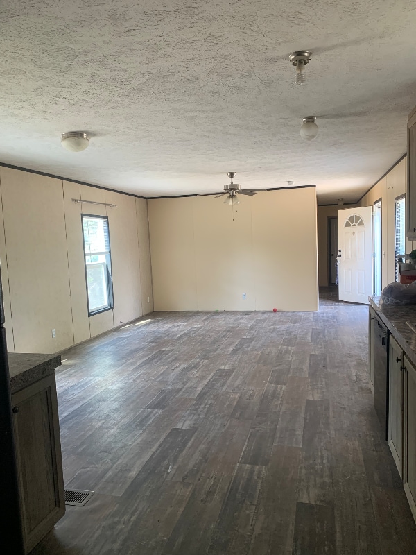 Building Photo - 323 Co Rd 4519