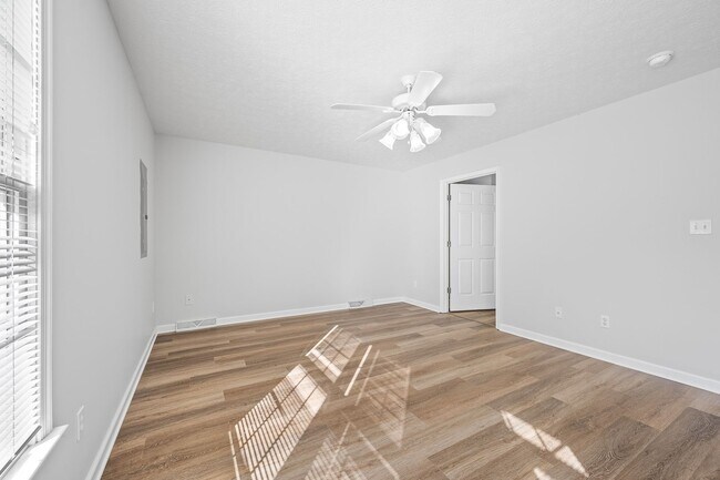 Building Photo - 419 Horizon Dr