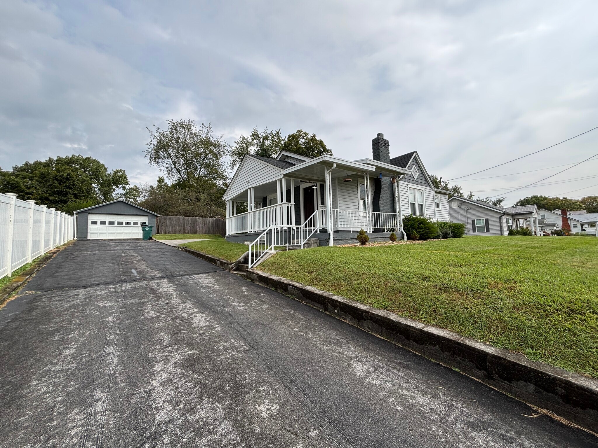 Plenty of parking - 2459 Bradley St