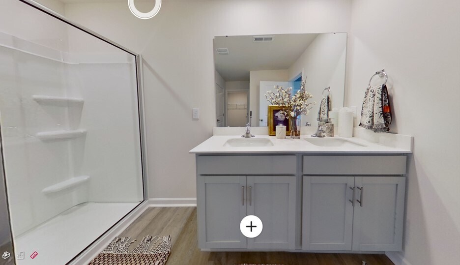 Primary Bath Vanity - 4003 Calabash Ct