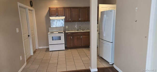 Building Photo - 21 Camp Fire Ln