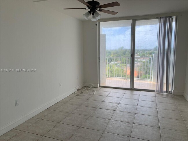 Building Photo - 1200 NE Miami Gardens Dr