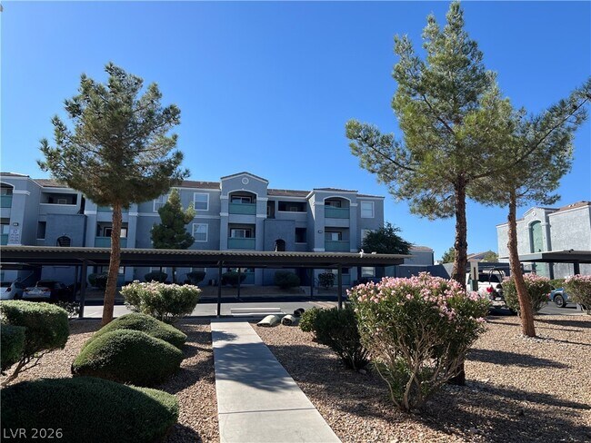 Building Photo - 6955 N Durango Dr