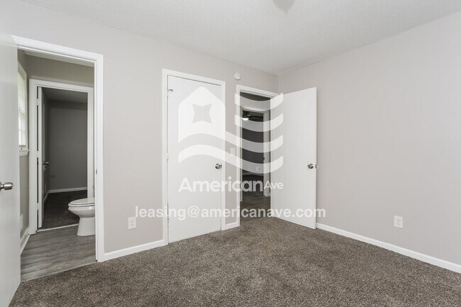 Building Photo - 108 Crestmore Dr