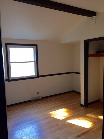 Bedroom with Vaulted Ceilings - 202 N 110th St