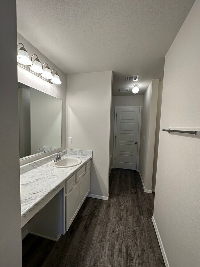 Building Photo - *Pre-leasing* Four Bedroom | Two Bath Home...