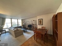 Building Photo - 1260 21st St NW