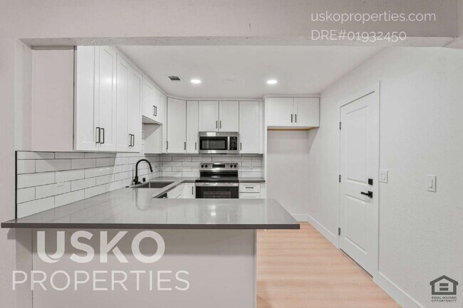 Building Photo - 5012 Lorijo Way