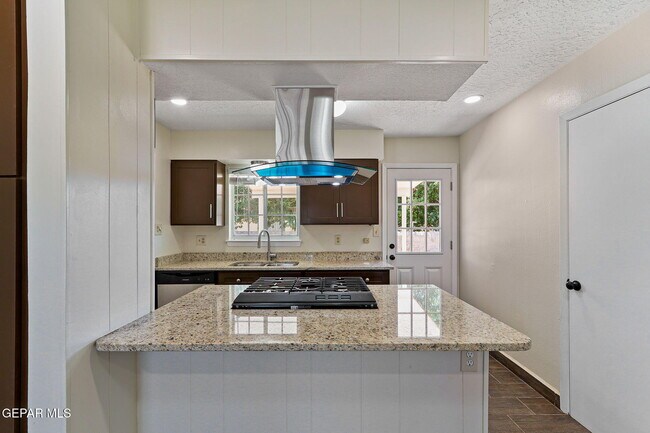 Building Photo - 2608 Dan Sikes Dr