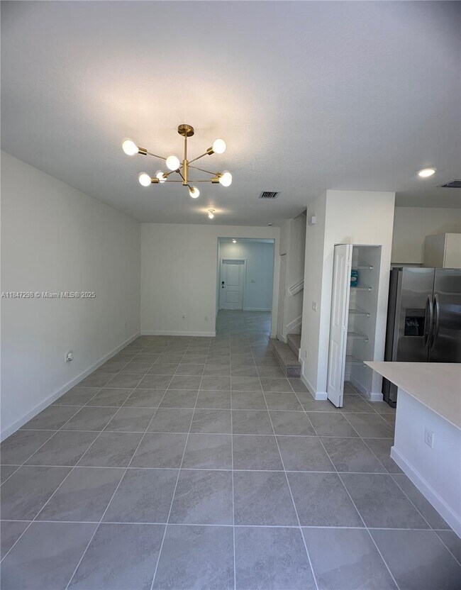 Building Photo - 2627 SE 28 Street