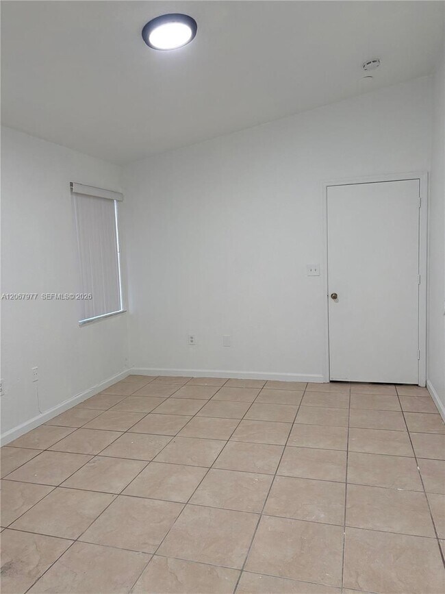Building Photo - 11537 Louis St