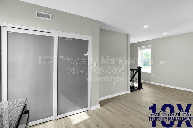 Building Photo - 1213 E Whittier St