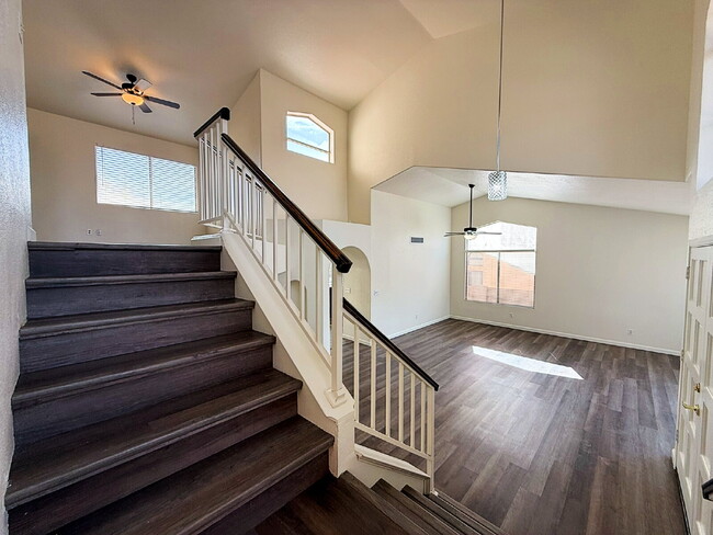 Building Photo - Spacious Garden Lakes Beauty – Vaulted Ceilings, 3-Car Garage & Stunning Upgrades!