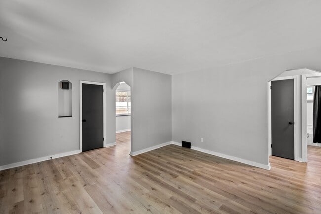 Building Photo - Stunning 3 bedroom home in McKeesport available now!