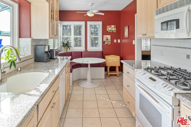 Building Photo - 4180 Keystone Av