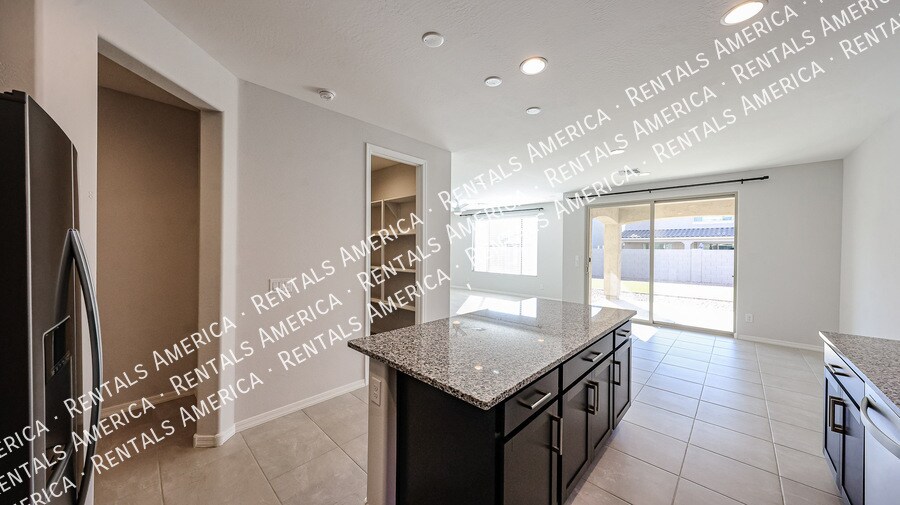 Building Photo - 17611 W Missouri Ave