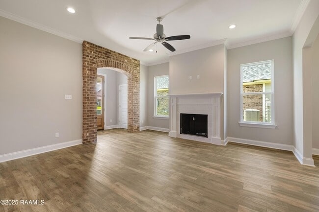 Building Photo - 209 Bennington Ln