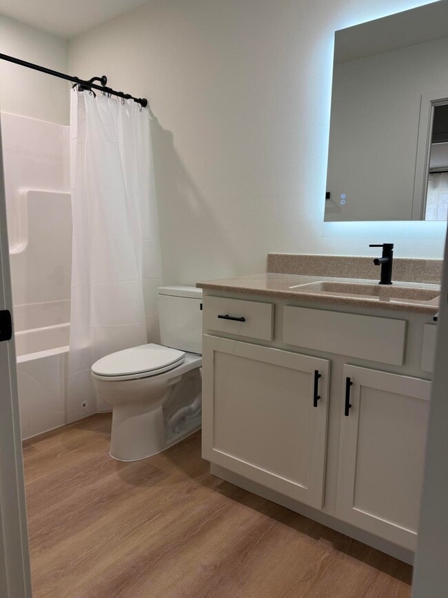 Building Photo - 1007 Jefferson St