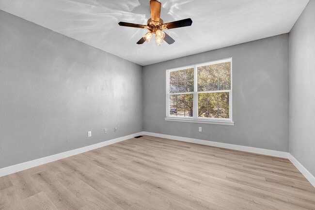 Building Photo - 16934 E Whitaker Dr