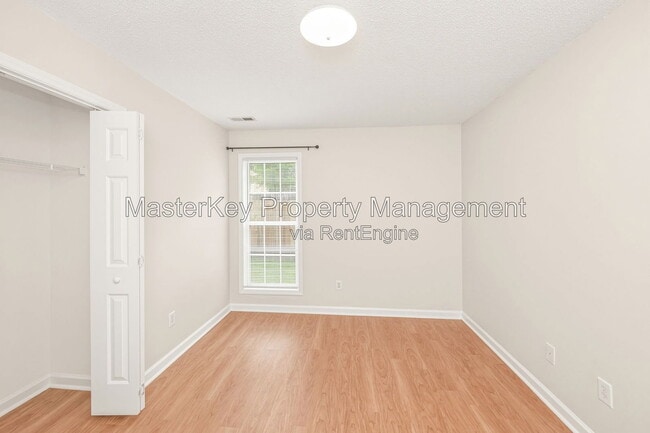 Building Photo - 6307 Forest Ridge Dr
