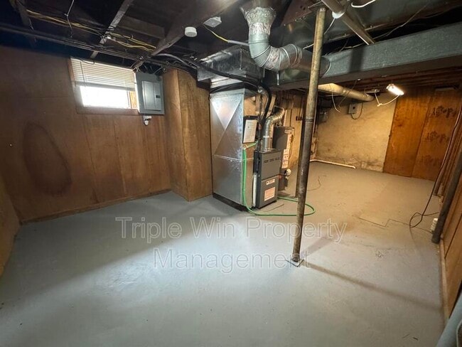 Building Photo - 3735 Marvin Ave