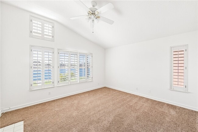 Building Photo - 5824 Spinnaker Bay Dr