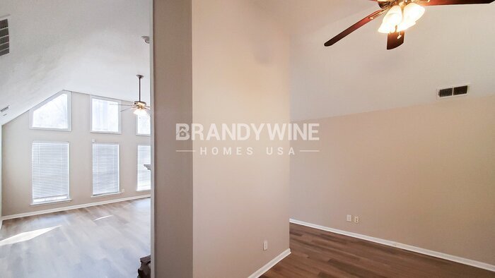 Building Photo - 125 Cowan Dr