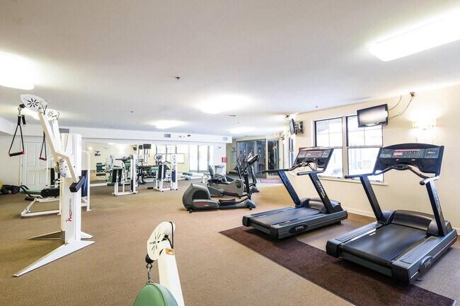 Building Photo - 4120 S Lake Dr