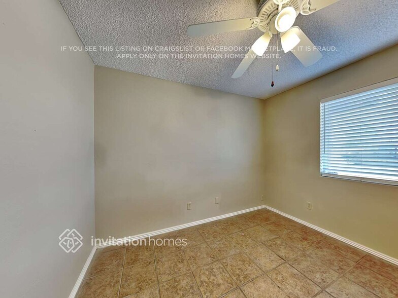 Building Photo - 17217 N 33rd Pl