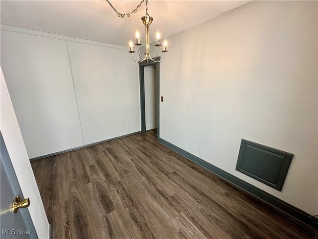 Building Photo - 1129 W Erie Ave