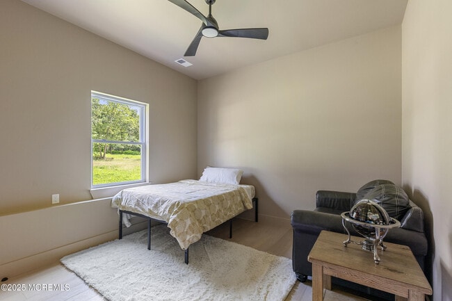 Building Photo - 1406 Transit Ave