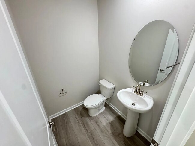 Building Photo - 4 Bedroom Single Family for Rent