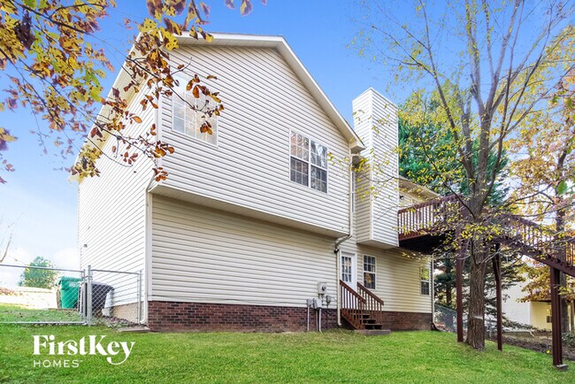 Building Photo - 3915 Landover Dr