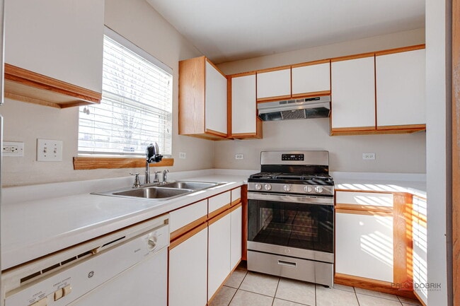 Building Photo - 1544 Anderson Trail