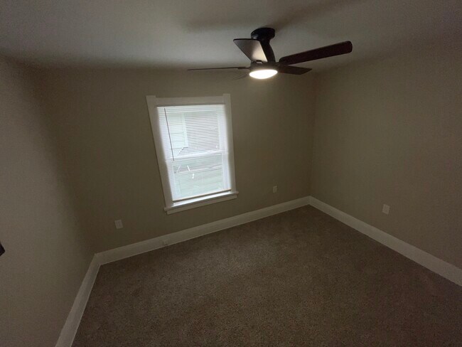 Building Photo - 2322 Upton Ave