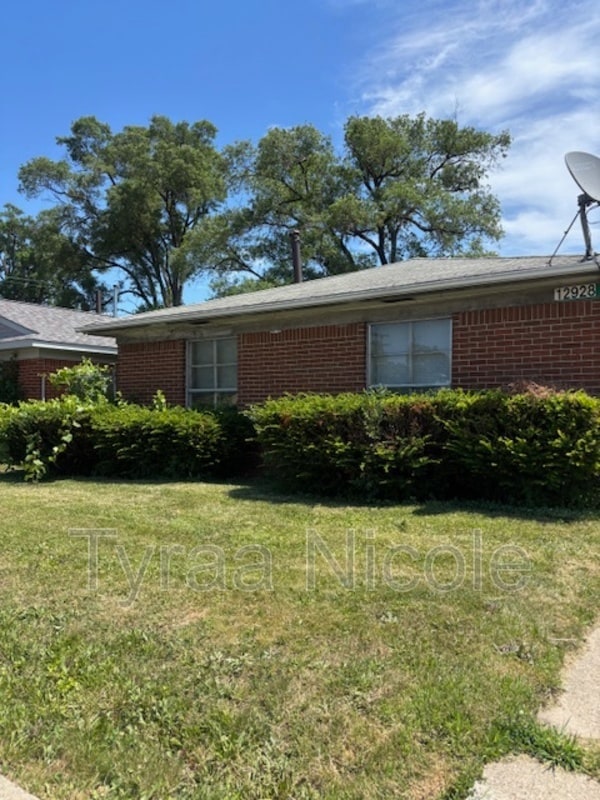 Building Photo - 12930 Southfield Service
