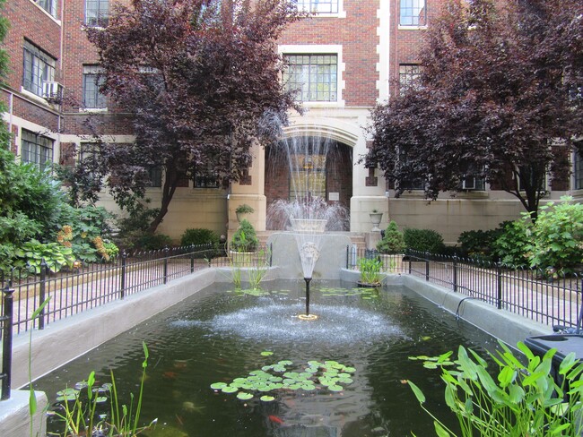 Primary Photo - 1305 N Broom St