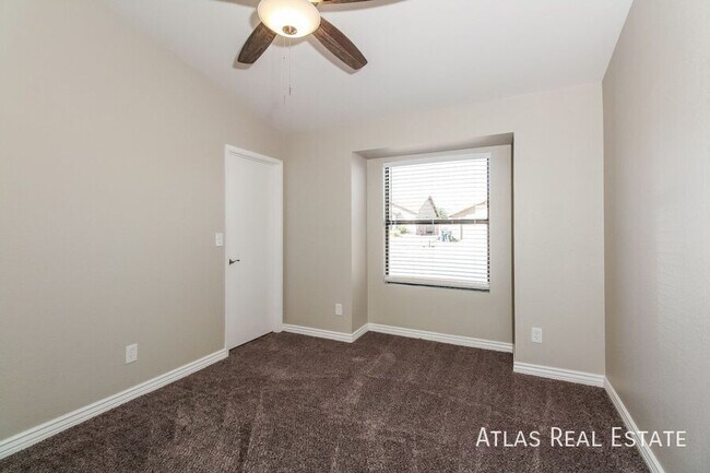 Building Photo - 8009 S Carbury Way