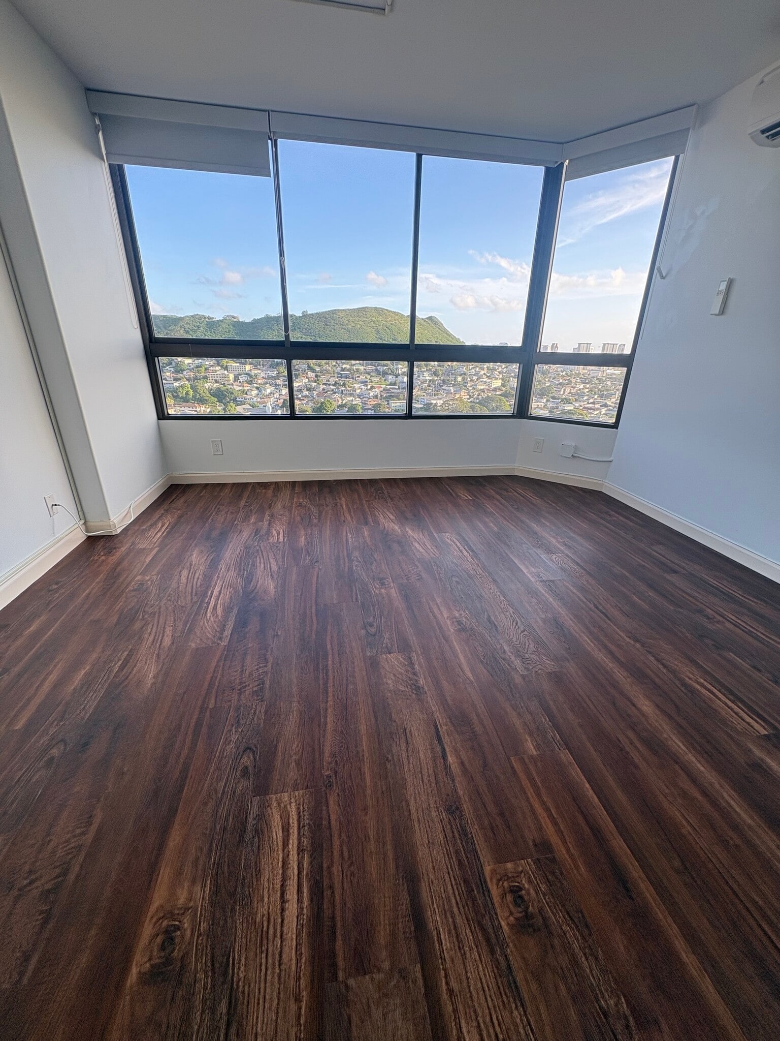 Bedroom - 55 S Judd St