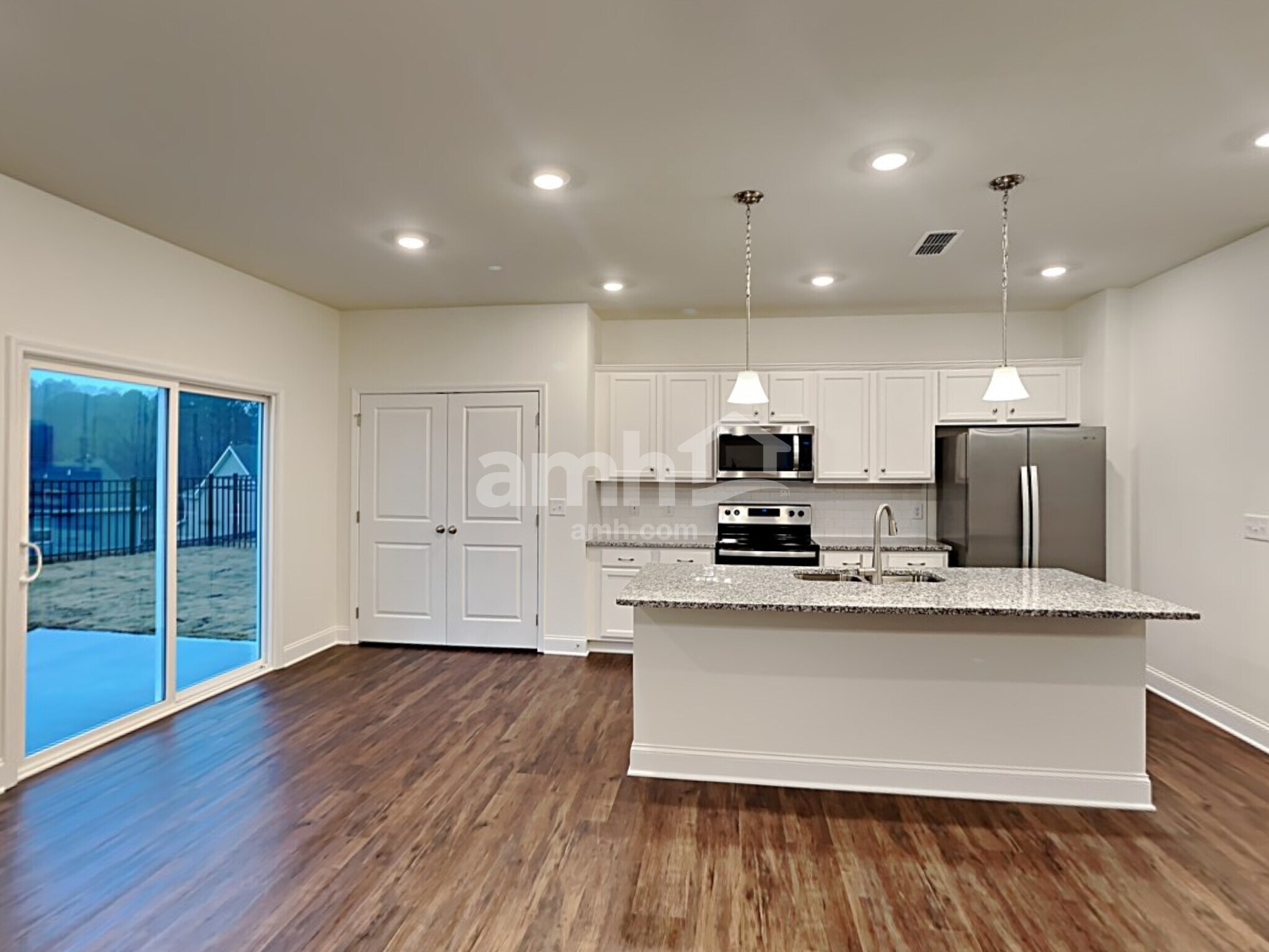 Building Photo - 817 Headland Way