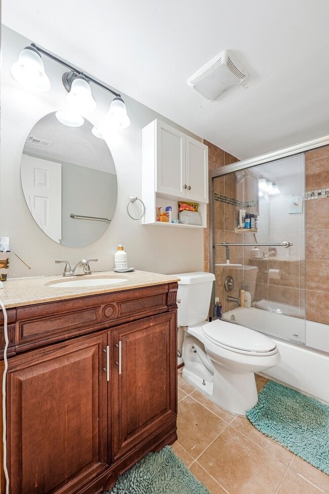 Building Photo - 2 Bedroom 2 Bathroom Condo Available for Rent