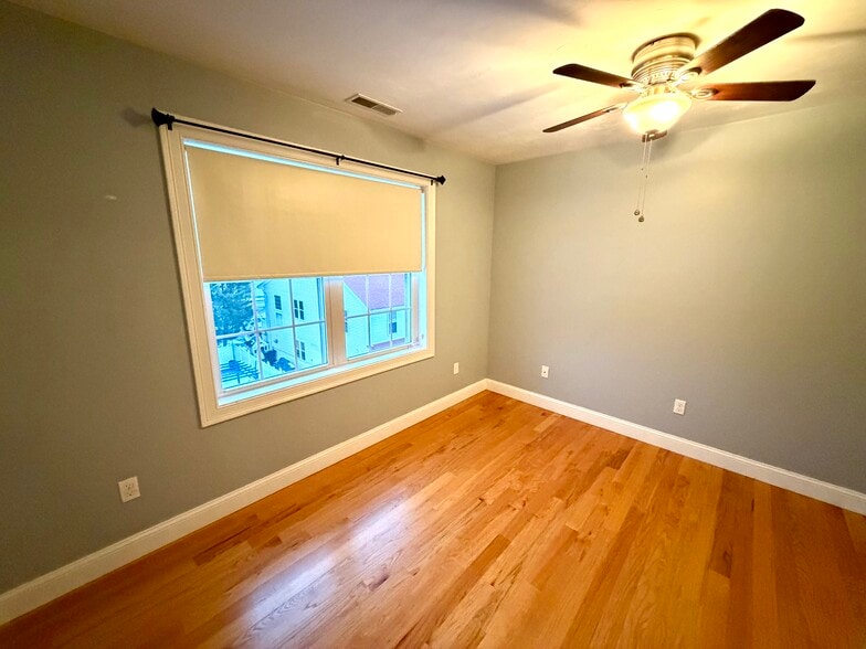 Building Photo - 46B Dominion Rd