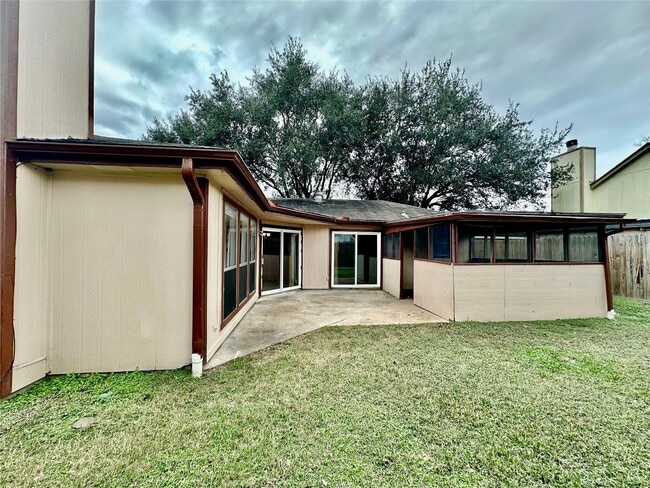 Building Photo - 8514 Fawn Terrace Dr