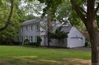 Building Photo - 31 Pond View Dr