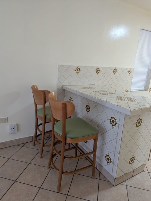 Building Photo - 2428 S Homan Ave