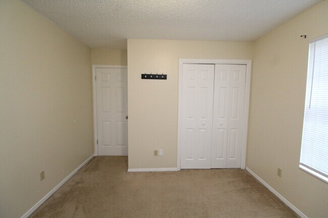 Building Photo - Bay Meadows 3BR Home Near NAS Pensacola with Granite Kitchen & Fenced Backyard